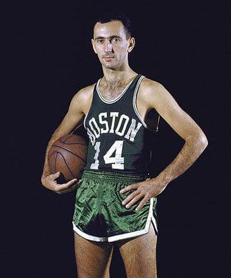 承担内线任 承担内线任