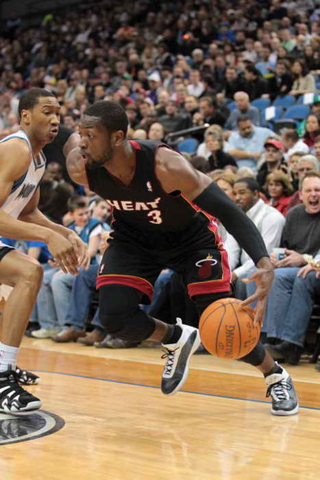 并探讨他们 并探讨他们