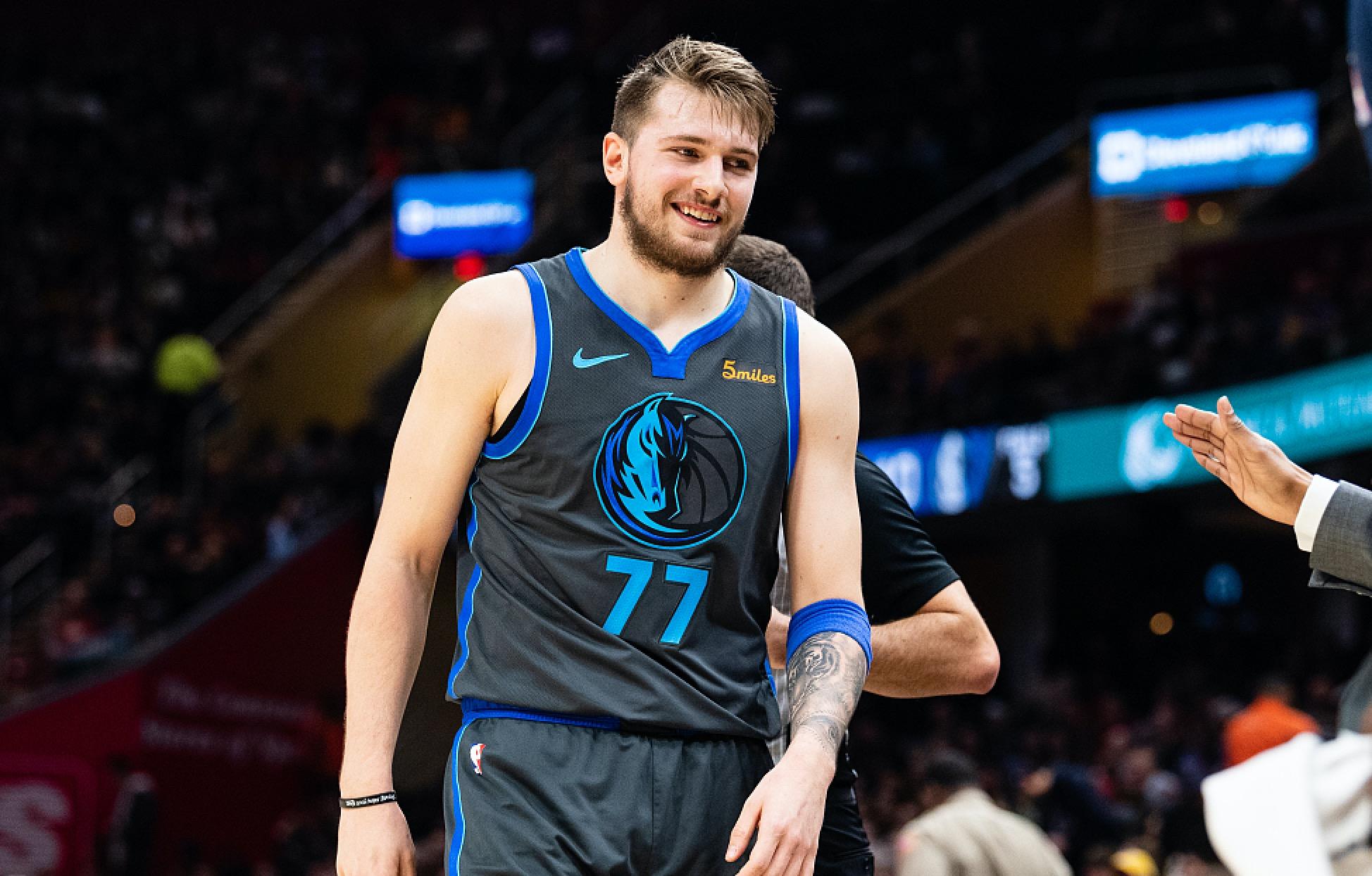 这展示了他 这展示了他