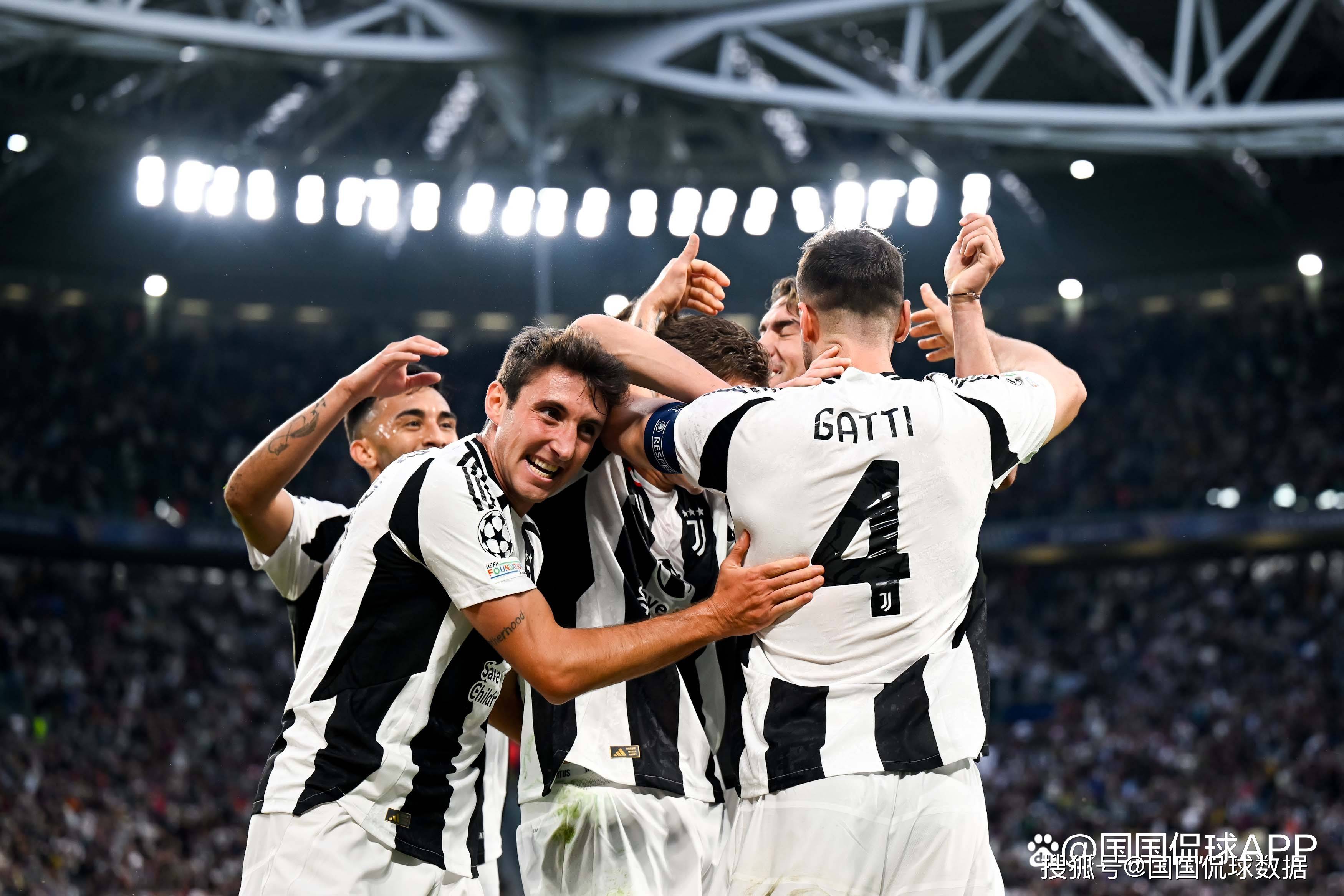 半场战报 半场战报